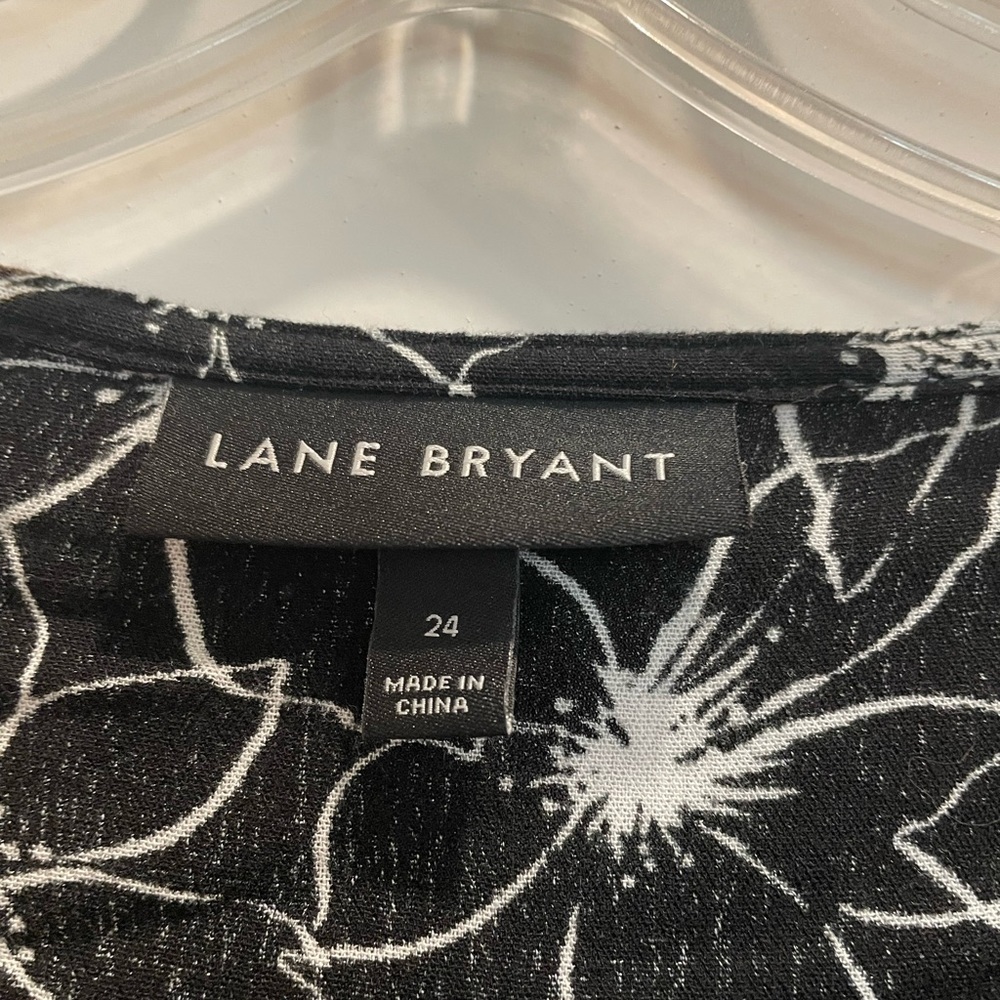 Lane Bryant Black & White Blouse - Picture 5 of 8
